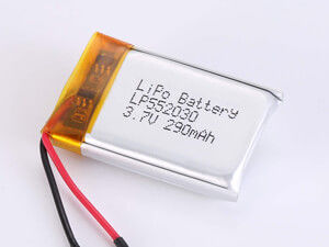 500 চক্র চক্র জীবন প্রিজম্যাটিক LP552030 3.7V 290MAH ড্রোনের জন্য লিথিয়াম পলিমার ব্যাটারি -10C -65C