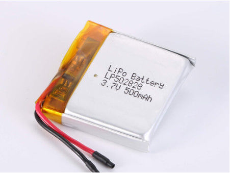 LP502828 3.7V 500MAH লিথিয়াম পলিমার ব্যাটারি JST / কাস্টমাইজড সংযোগকারী টাইপ এবং ROHS সার্টিফিকেট ভোল্টেজ 3.7V অ্যানোড উপাদান অন্যান্য