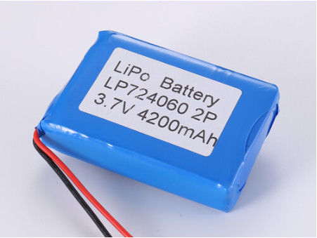 LP724060 3.7V 4200MAH 1C ডিসচার্জ বর্তমানের মধ্যে শিল্প অ্যাপ্লিকেশনের জন্য লি-আয়ন ব্যাটারি